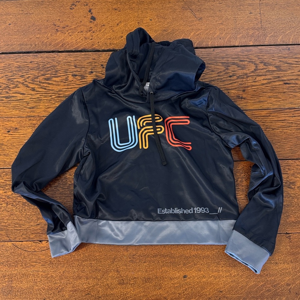 UFC Cropped Black Hoodie size Medium